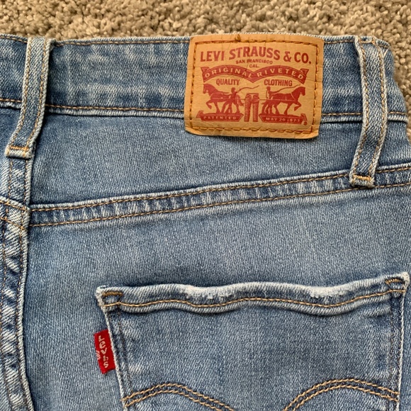 Jeans - Picture 4 of 5